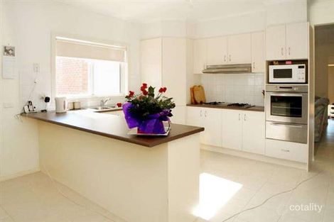 Property photo of 6 Earl Grove Craigieburn VIC 3064
