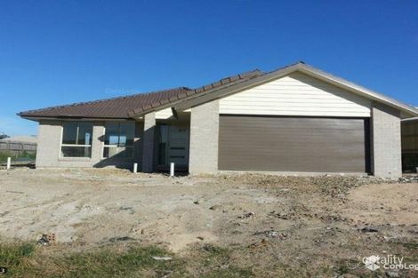 Property photo of 3 Blaxland Court Glen Eden QLD 4680