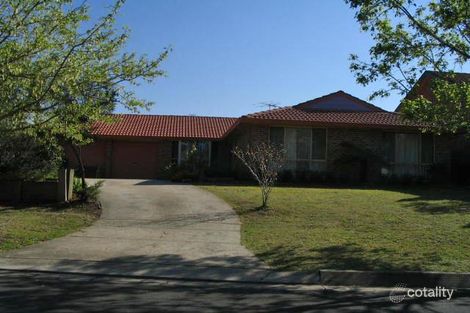 6 Banksia Pl, Wattle Grove, NSW 2173