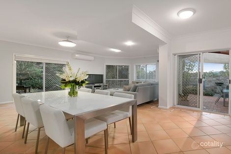 Property photo of 3 Larter Court Brookfield QLD 4069