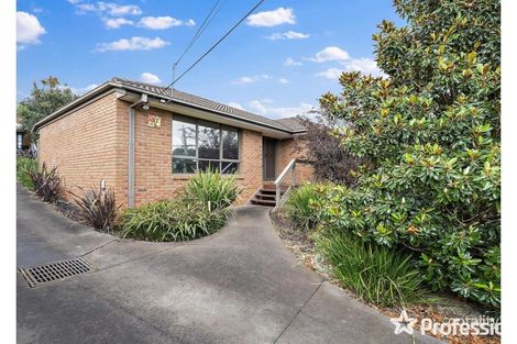 Property photo of 31 Meadowgate Drive Chirnside Park VIC 3116