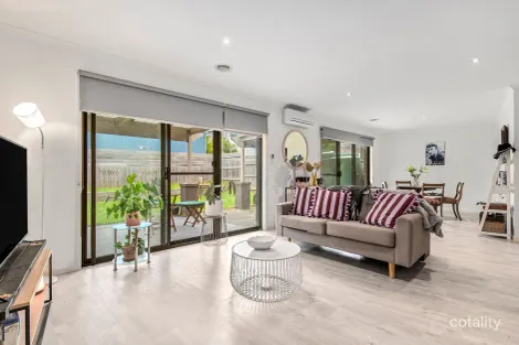Property photo of 2/75 St Mitchell Circuit Mornington VIC 3931
