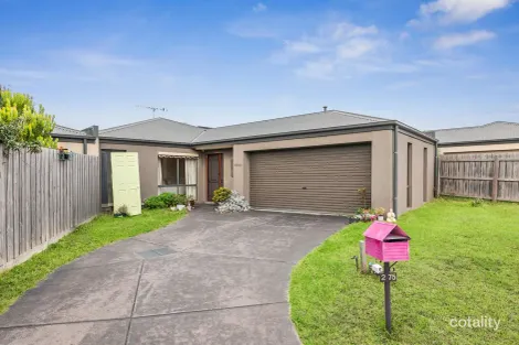2/75 St Mitchell Cct, Mornington, VIC 3931