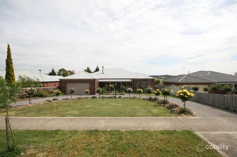 50 Meadowvale Dr, Grovedale, VIC 3216