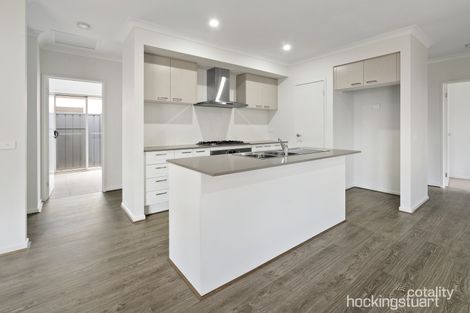 Property photo of 5 Tamboritha Boulevard Weir Views VIC 3338