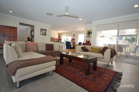 Property photo of 25 Carcoola Street Benowa QLD 4217