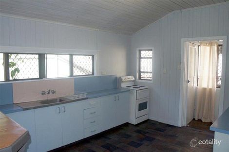 Property photo of 13 Flinders Parade Gladstone Central QLD 4680