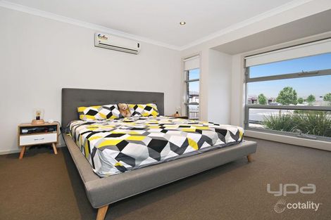 Property photo of 5 Luxor Drive Plumpton VIC 3335