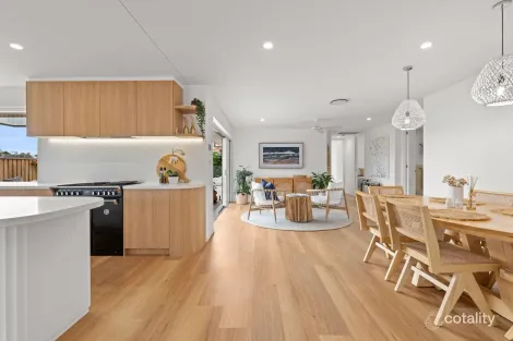 Property photo of 43 Northlakes Drive Elanora QLD 4221