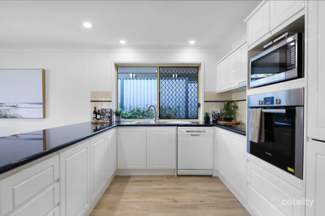 Property photo of 37 Cootharaba Drive Helensvale QLD 4212