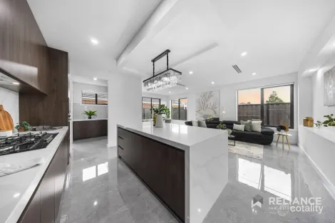 Property photo of 41 Archduke Drive Deanside VIC 3336