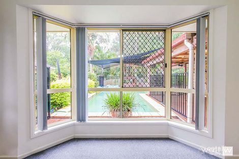 Property photo of 18 Oxford Crescent Bridgeman Downs QLD 4035
