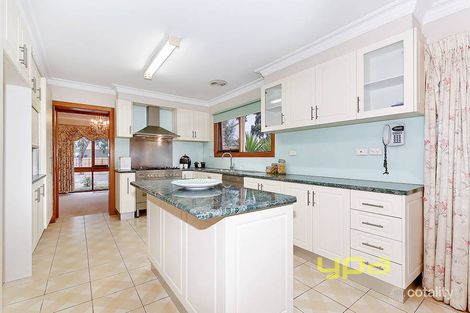 Property photo of 9 Mara Court Taylors Lakes VIC 3038