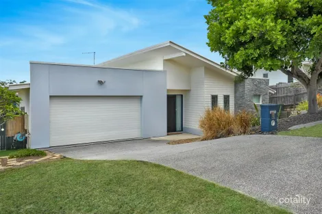 Property photo of 4 Kroombit Terrace New Auckland QLD 4680