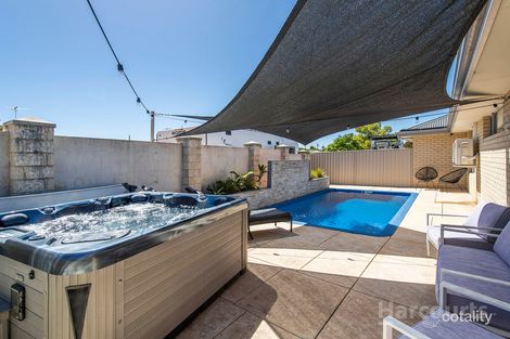 Property photo of 20 Royal Crescent Wannanup WA 6210