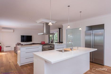 2085 Stoneville Rd, Stoneville, WA 6081