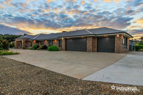 Property photo of 21 Currawang Drive Springvale NSW 2650