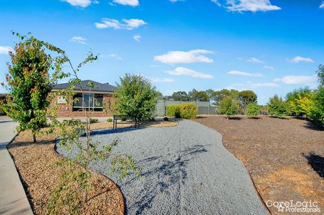 Property photo of 21 Currawang Drive Springvale NSW 2650