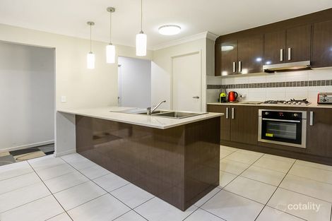 Property photo of 2 Johnstone Place Riverview QLD 4303