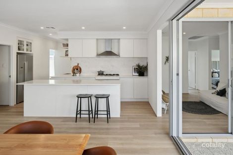 Property photo of 12 Dawes Way Mandogalup WA 6167