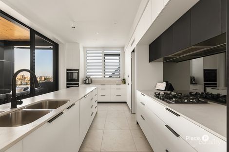 Property photo of 702/9 Lambert Street Kangaroo Point QLD 4169