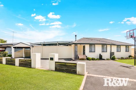 Property photo of 10 Coowarra Drive St Clair NSW 2759