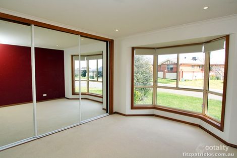 Property photo of 25 Yarrawah Crescent Bourkelands NSW 2650