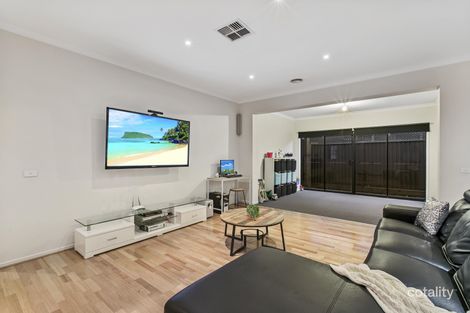 Property photo of 16 Prosperity Avenue Cranbourne North VIC 3977