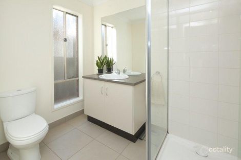 Property photo of 3 Challenger Circuit Cranbourne East VIC 3977