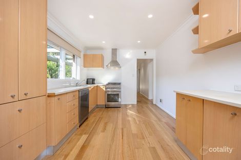Property photo of 14 Cumberland Court Glen Waverley VIC 3150