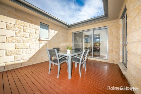 Property photo of 11 Verdelho Court Sunbury VIC 3429