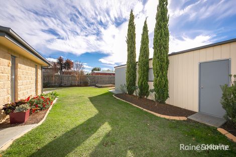 Property photo of 11 Verdelho Court Sunbury VIC 3429
