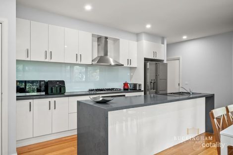 Property photo of 2/155 Bible Street Eltham VIC 3095