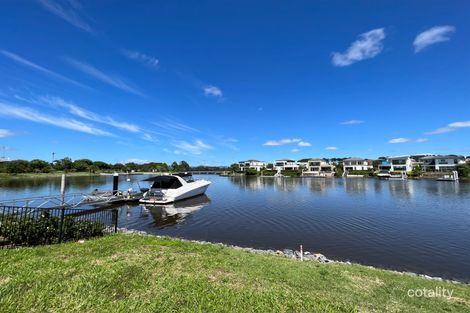 Property photo of 8806 The Point Circuit Hope Island QLD 4212