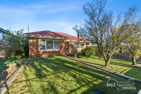 38 Tower Hill St, Deloraine, TAS 7304