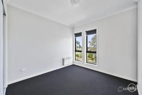Property photo of 18 Damask Way Mernda VIC 3754