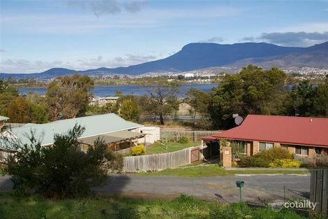 Property photo of 14 Sandstone Place Old Beach TAS 7017
