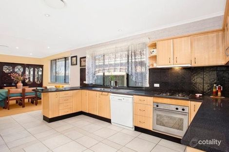 66 Roland St, Bossley Park, NSW 2176