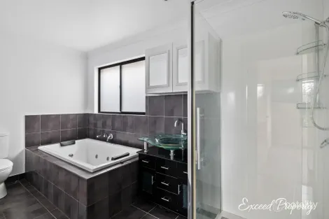 Property photo of 2/31 Lester Crescent Kingston TAS 7050