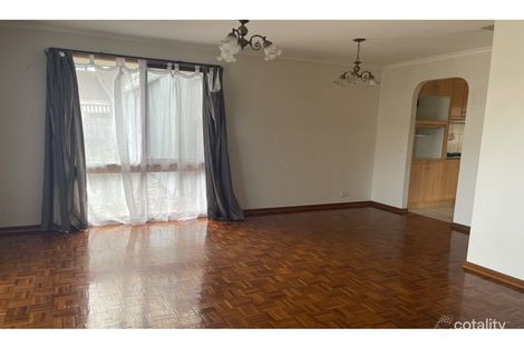 Property photo of 17 Narellan Drive Hampton Park VIC 3976