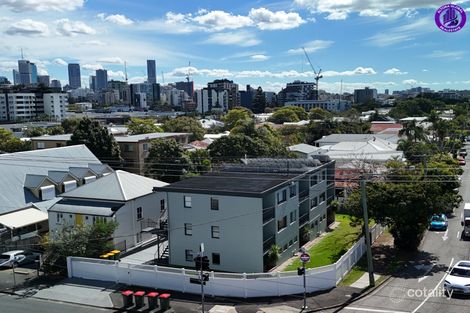 32 MOWBRAY TCE, EAST BRISBANE, QLD 4169