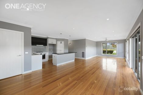 Property photo of 2 Peppercorn Crescent Warragul VIC 3820