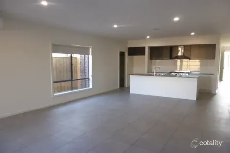 Property photo of 8 Sloane Street Werribee VIC 3030