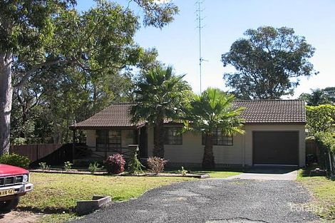 38 Campbell Pde, Mannering Park, NSW 2259