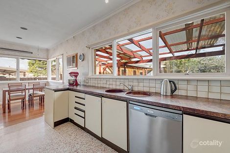 Property photo of 10 Vanbrook Street Forest Hill VIC 3131