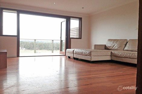 Property photo of 29 Arnott Crescent Warriewood NSW 2102