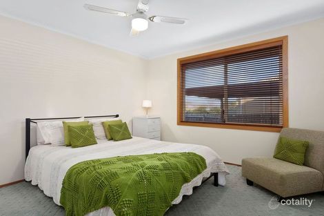 Property photo of 18 Fidge Crescent Breakwater VIC 3219