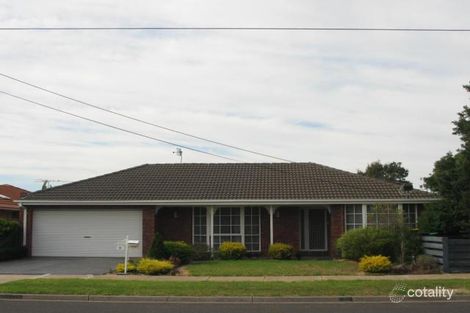 51 Sommers Dr, Altona Meadows, VIC 3028