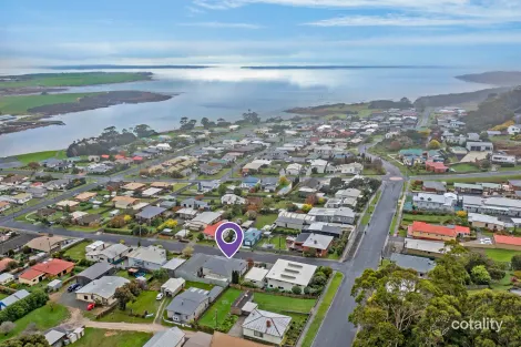 11 David St, Smithton, TAS 7330