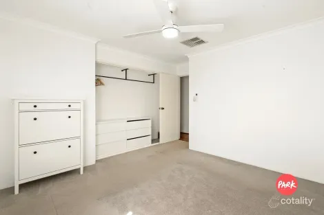 Property photo of 1/9 Warwick Street St James WA 6102